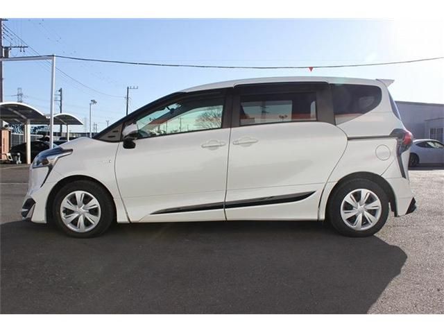 TOYOTA SIENTA HYBRID 2020 Image 31