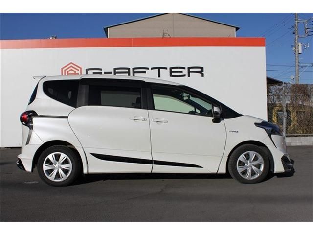 TOYOTA SIENTA HYBRID 2020 Image 31