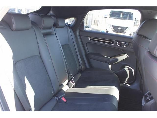 HONDA CIVIC HATCHBACK 2025 Image 31