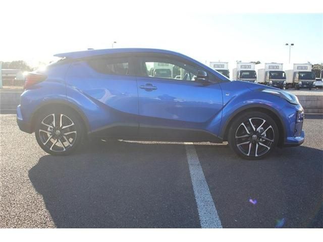 TOYOTA C-HR 2021 Image 31