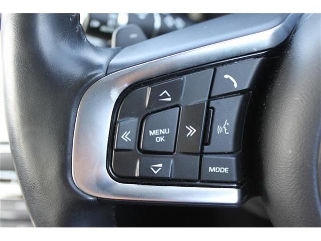 JAGUAR XFSERIES SPOR 2018 Image 31