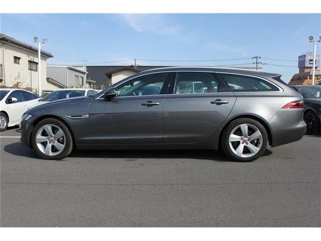 JAGUAR XFSERIES SPOR 2018 Image 31