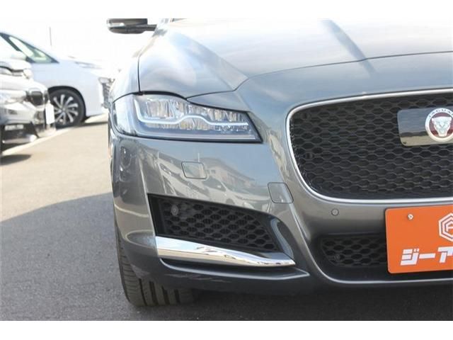 JAGUAR XFSERIES SPOR 2018 Image 31