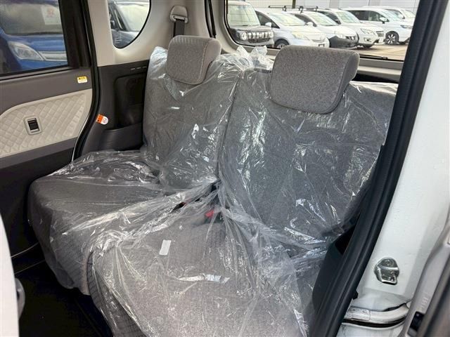 DAIHATSU TANTO 2021 Image 31