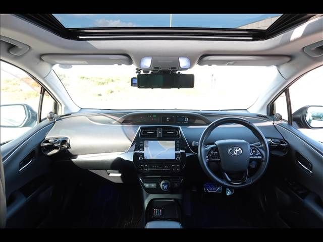 TOYOTA PRIUS 2022 Image 31