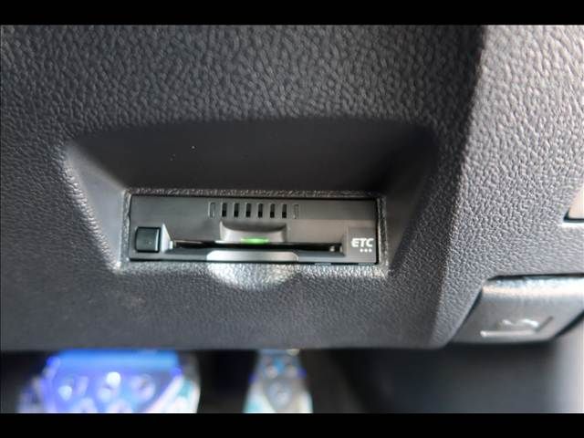 TOYOTA PRIUS 2022 Image 31