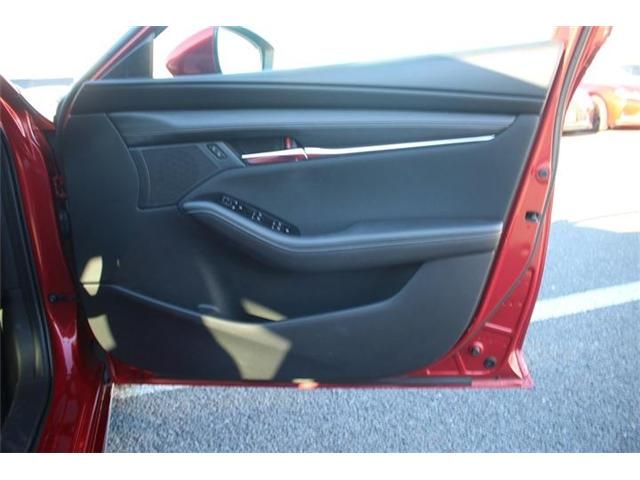 MAZDA 3 SEDAN 2019 Image 31