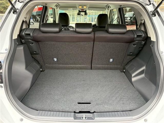 DAIHATSU ROCKY E-SMART HYBRID 2025 Image 31