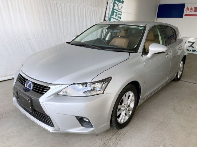 TOYOTA LEXUS CT200H 2015 Image 31