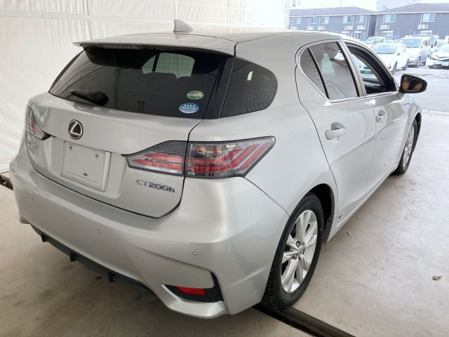 TOYOTA LEXUS CT200H 2015 Image 31
