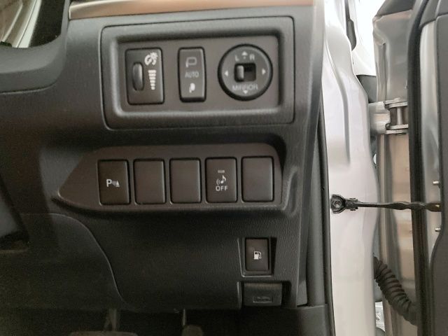 TOYOTA LEXUS CT200H 2015 Image 31