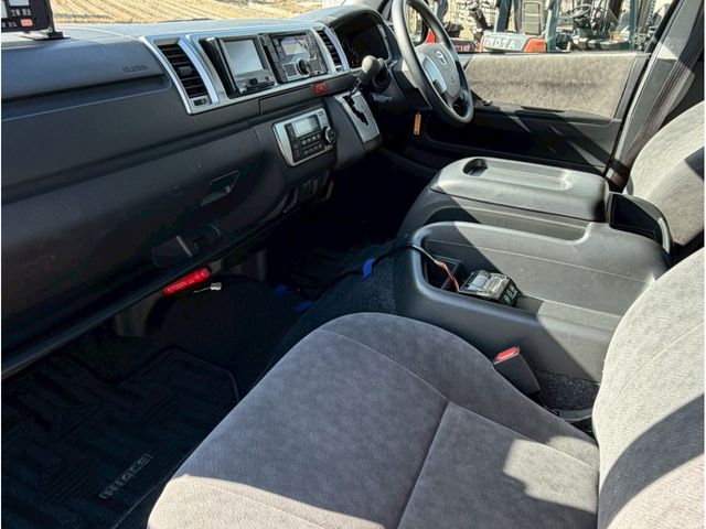 TOYOTA HIACE WAGON 4WD 2019 Image 31