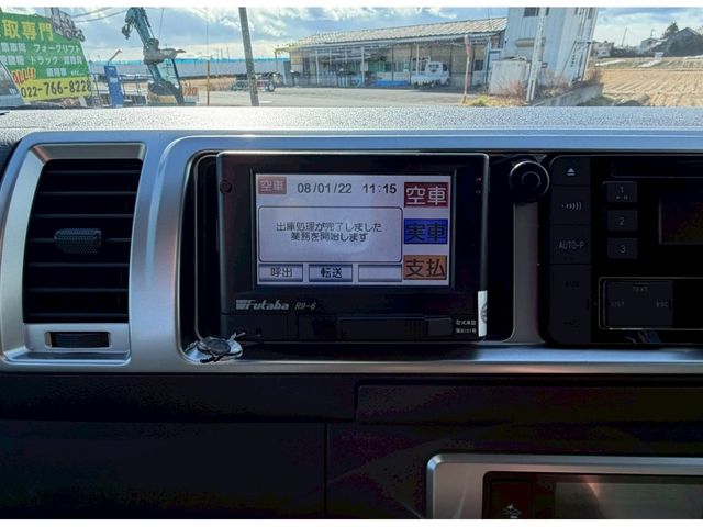 TOYOTA HIACE WAGON 4WD 2019 Image 31