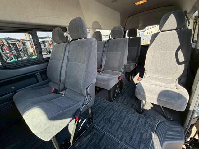TOYOTA HIACE WAGON 4WD 2019 Image 31