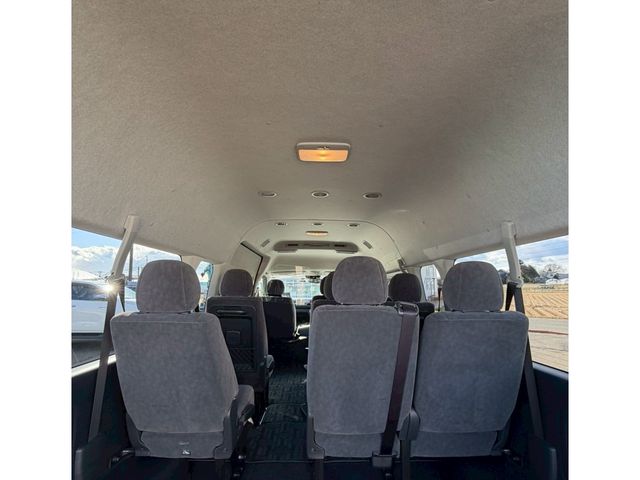 TOYOTA HIACE WAGON 4WD 2019 Image 31