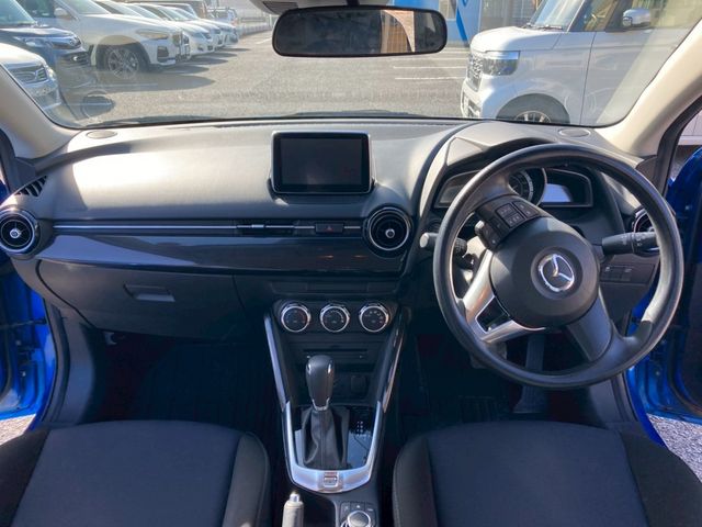 MAZDA DEMIO 2015 Image 31