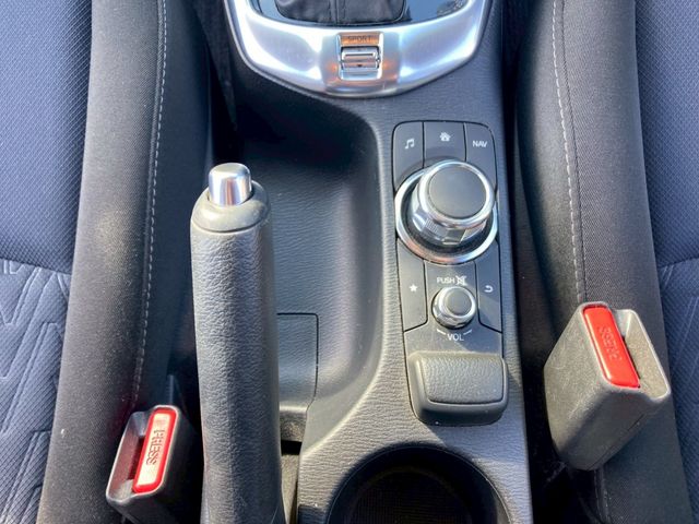 MAZDA DEMIO 2015 Image 31