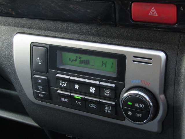 TOYOTA HIACE WAGON 4WD 2021 Image 31