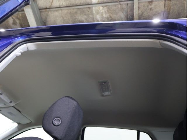 VOLKSWAGEN T-CROSS 2021 Image 31