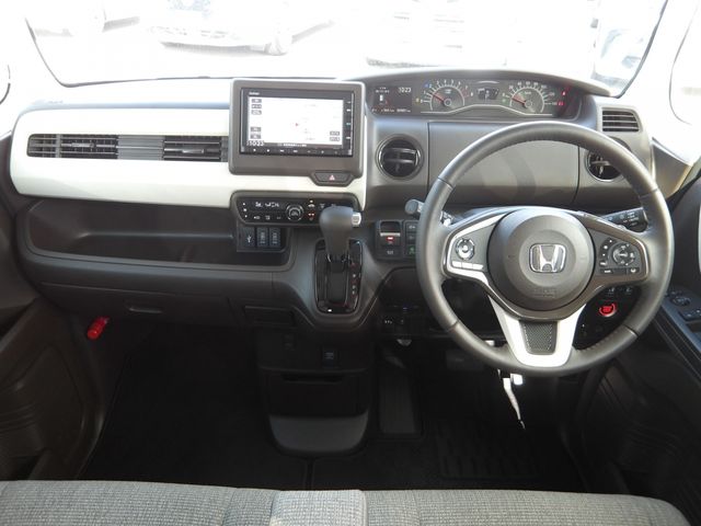 HONDA N BOX 2022 Image 31