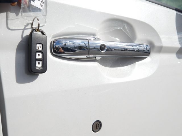 HONDA N BOX CUSTOM 2020 Image 31