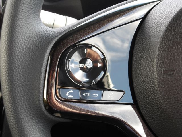 HONDA N BOX CUSTOM 2020 Image 31