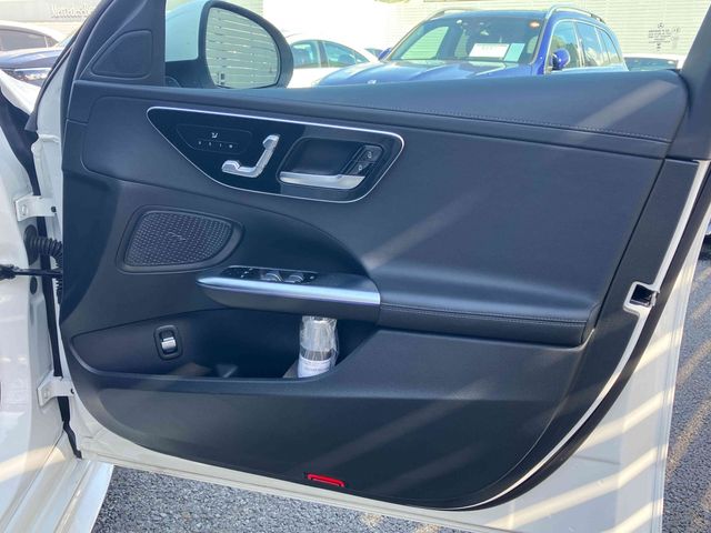 MERCEDES BENZ C CLAS 2023 Image 31