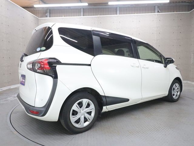 TOYOTA SIENTA 2018 Image 31