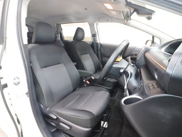 TOYOTA SIENTA 2018 Image 31