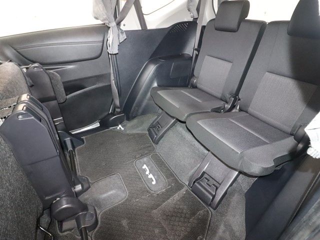 TOYOTA SIENTA 2018 Image 31