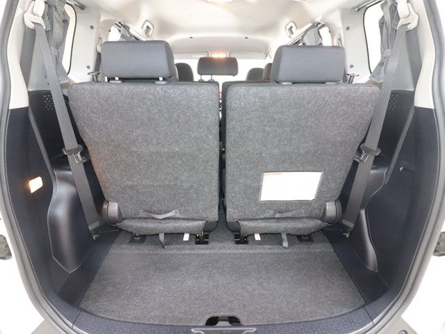 TOYOTA SIENTA 2018 Image 31