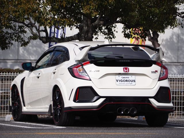 HONDA CIVIC HATCHBACK 2018 Image 31