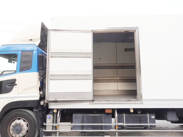 NISSAN DIESEL QUON 2015 Image 31