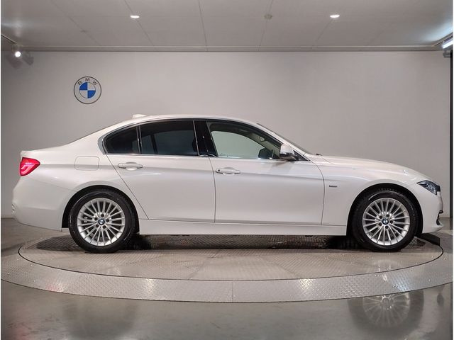 BMW 3SERIES SEDAN 2018 Image 31