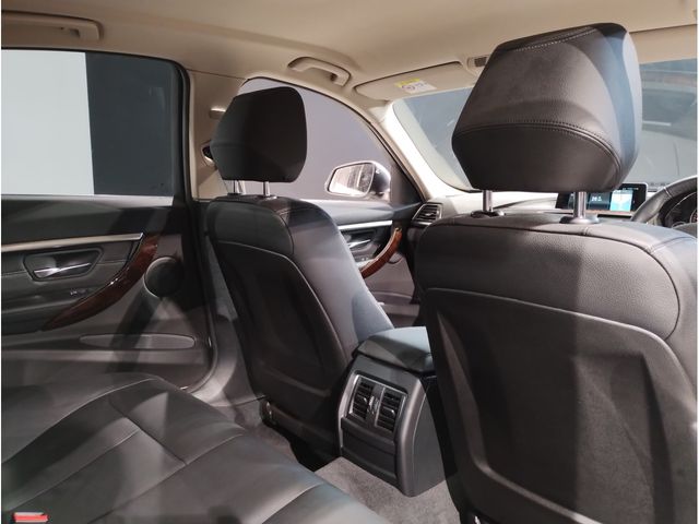 BMW 3SERIES SEDAN 2018 Image 31