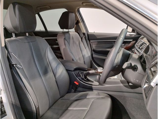 BMW 3SERIES SEDAN 2018 Image 31