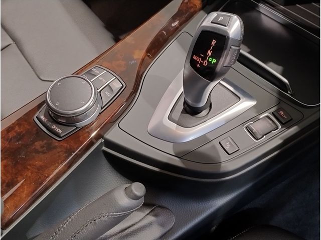 BMW 3SERIES SEDAN 2018 Image 31