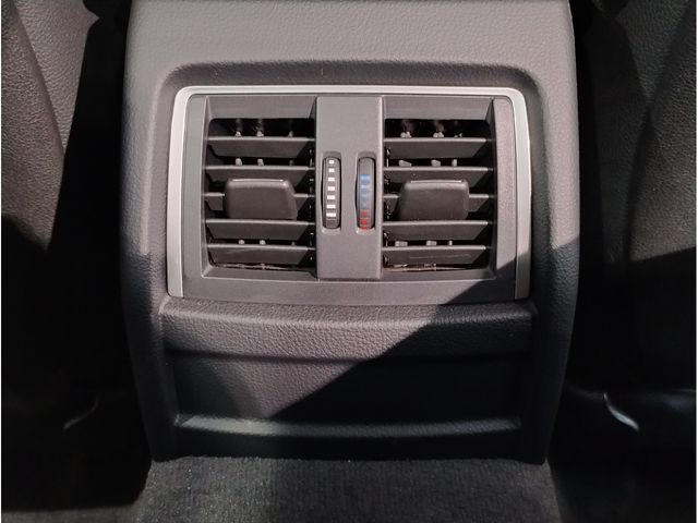 BMW 3SERIES SEDAN 2018 Image 31