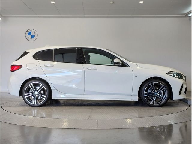 BMW 1SERIES 2021 Image 31