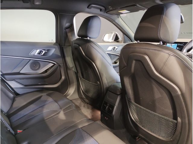 BMW 1SERIES 2021 Image 31