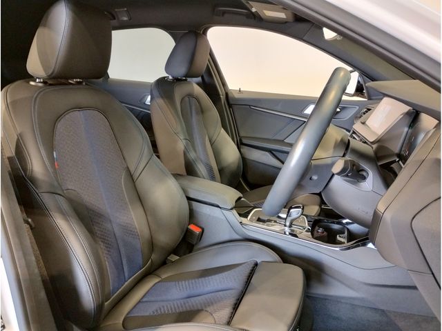 BMW 1SERIES 2021 Image 31