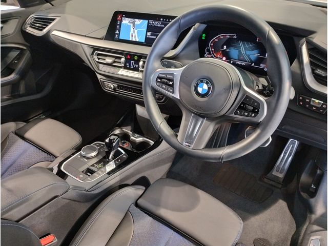 BMW 1SERIES 2021 Image 31