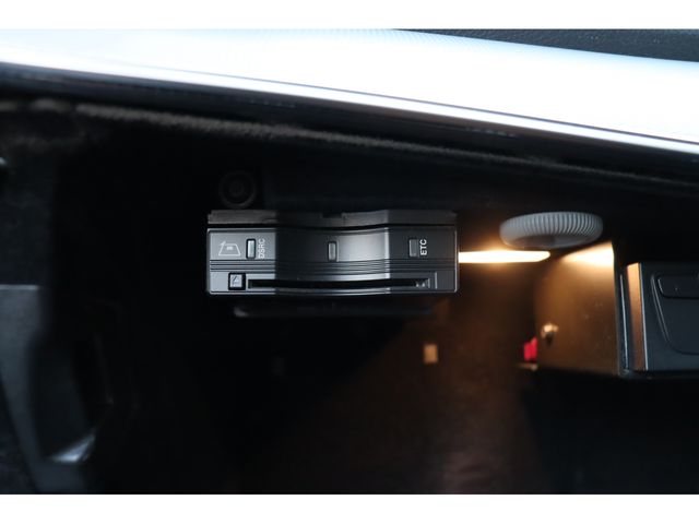 MERCEDES BENZ E CLAS 2018 Image 31