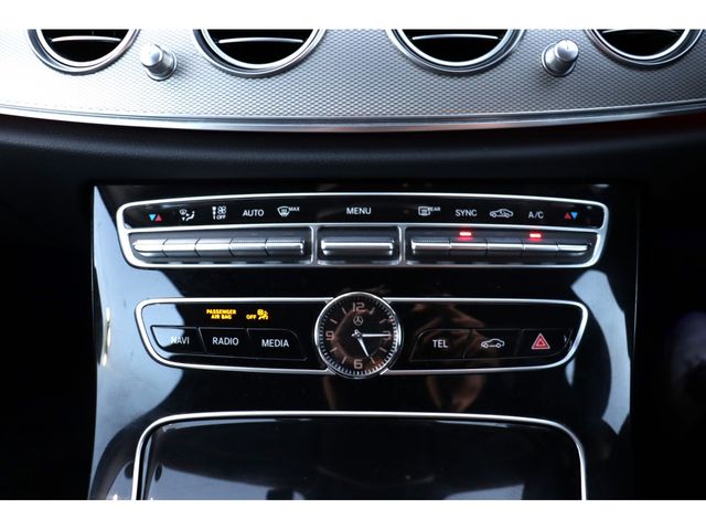 MERCEDES BENZ E CLAS 2018 Image 31