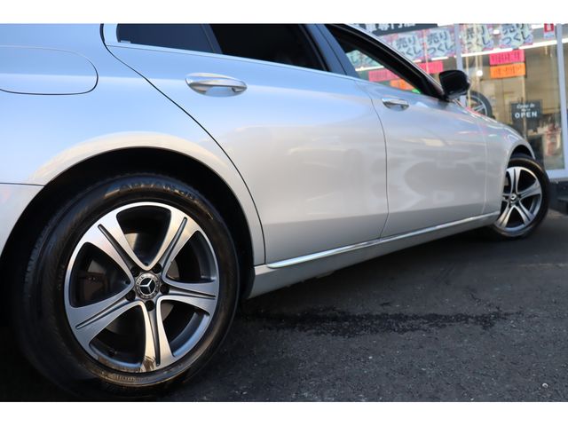 MERCEDES BENZ E CLAS 2018 Image 31