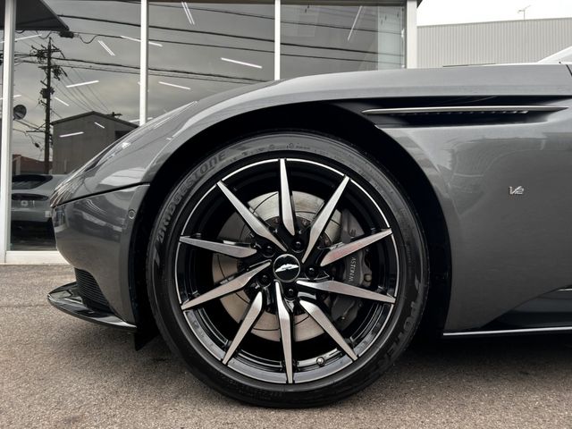 ASTON MARTIN ASTON MARTIN 2017 Image 31