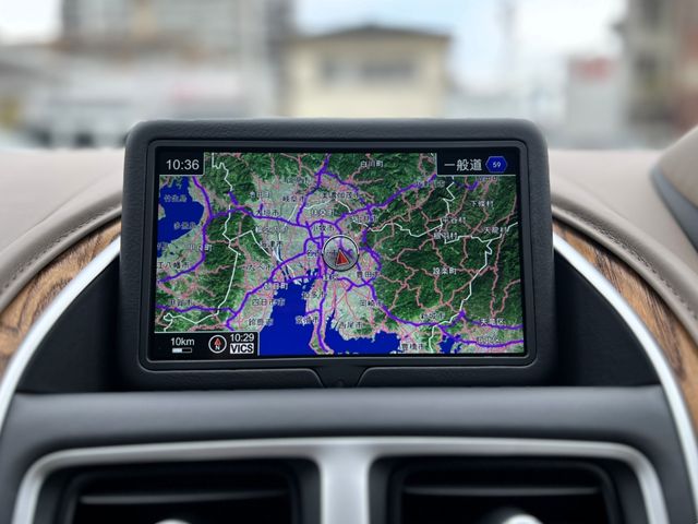 ASTON MARTIN ASTON MARTIN 2017 Image 31