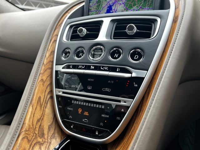 ASTON MARTIN ASTON MARTIN 2017 Image 31