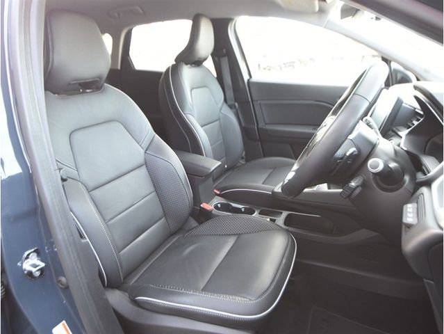 RENAULT CAPTUR 2021 Image 31