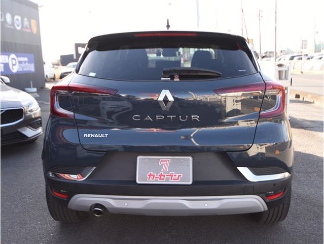 RENAULT CAPTUR 2021 Image 31